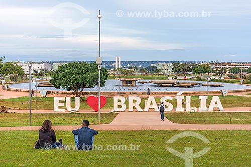  Detail of placard that says: I love Brasilia - Burle Marx Garden  - Brasilia city - Distrito Federal (Federal District) (DF) - Brazil