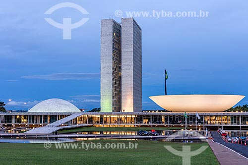  Facade of the National Congress during the nightfall  - Brasilia city - Distrito Federal (Federal District) (DF) - Brazil