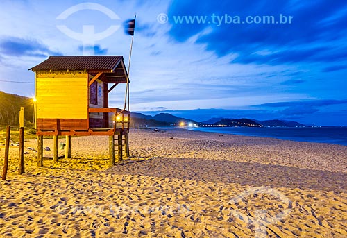  Guardhouse of lifeguard - Armacao of Pantano do Sul Beach waterfront  - Florianopolis city - Santa Catarina state (SC) - Brazil