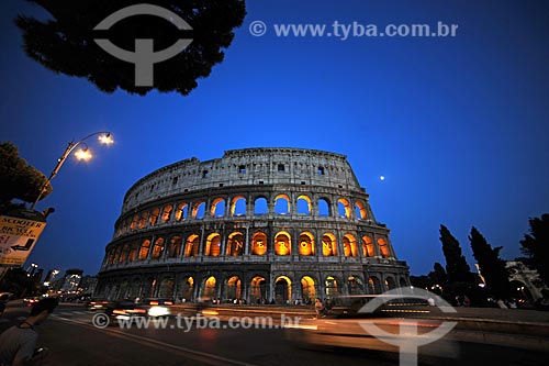  Facade of the Coliseum - also known as the Flavian Amphitheatre - at night  - Rome - Rome province - Italy