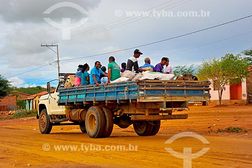  Transportation irregular of rural worker in truck  - Euclides da Cunha city - Bahia state (BA) - Brazil