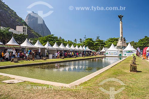  Rio in the Mountains Fair 2018 - Opening of the Mountaineering Season - one of the most traditional events of Brazilian mountaineering - General Tiburcio Square with the Sugarloaf in the background  - Rio de Janeiro city - Rio de Janeiro state (RJ) - Brazil