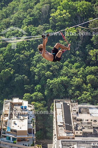  Practitioner of slackline - Cantagalo Hill  - Rio de Janeiro city - Rio de Janeiro state (RJ) - Brazil