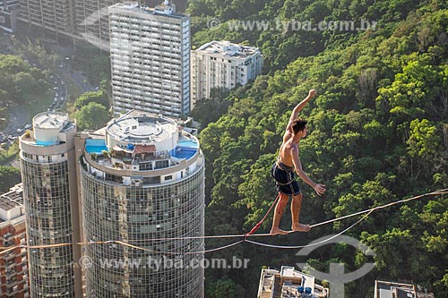  Practitioner of slackline - Cantagalo Hill  - Rio de Janeiro city - Rio de Janeiro state (RJ) - Brazil