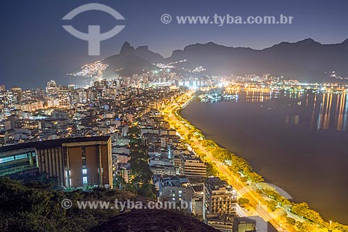  View of summit of the Cantagalo Hill with the Morro Dois Irmaos (Two Brothers Mountain) and the Rock of Gavea in the background at night  - Rio de Janeiro city - Rio de Janeiro state (RJ) - Brazil