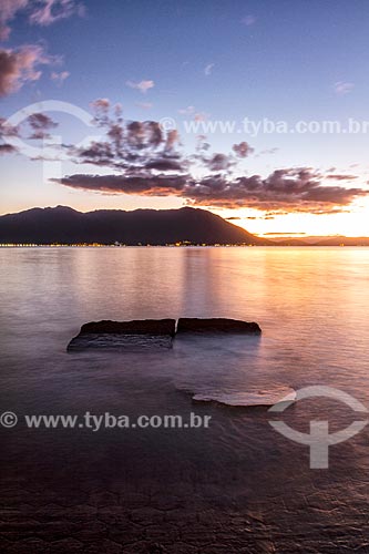  View of damaged pier - Conceicao Lagoon - during the sunset  - Florianopolis city - Santa Catarina state (SC) - Brazil