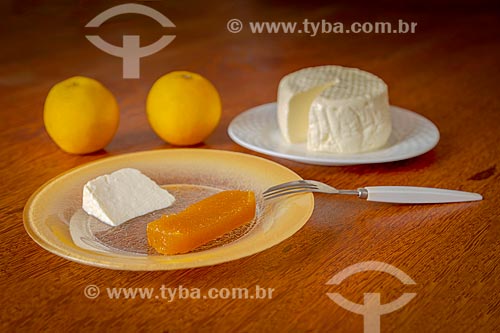  Orange sweet with minas cheese 