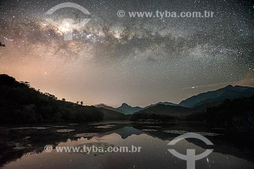  View of starry sky - Guapiacu Ecological Reserve  - Cachoeiras de Macacu city - Rio de Janeiro state (RJ) - Brazil