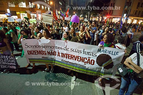  Manifestation in favor of abortion opposite to Pedro Ernesto Palace (1923) - headquarters of Municipal Chamber of Rio de Janeiro city  - Rio de Janeiro city - Rio de Janeiro state (RJ) - Brazil