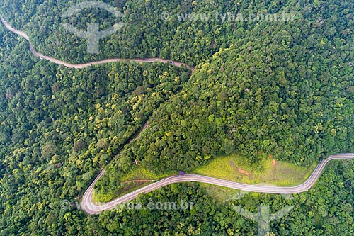  Picture taken with drone of the Doutor Manuel Hipolito Rego Highway (SP-055) - Sao Sebastiao Center of the Mar Mountains State Park - between Maresias and Boicucanga neighborhoods  - Sao Sebastiao city - Sao Paulo state (SP) - Brazil