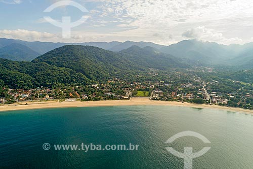  Picture taken with drone of the Boicucanga Beach with the Sao Sebastiao Center of the Mar Mountains State Park in the background  - Sao Sebastiao city - Sao Paulo state (SP) - Brazil