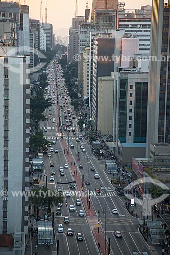 Top view of the Paulista Avenue during the sunset  - Sao Paulo city - Sao Paulo state (SP) - Brazil