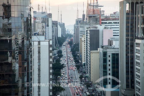  Top view of the Paulista Avenue during the sunset  - Sao Paulo city - Sao Paulo state (SP) - Brazil