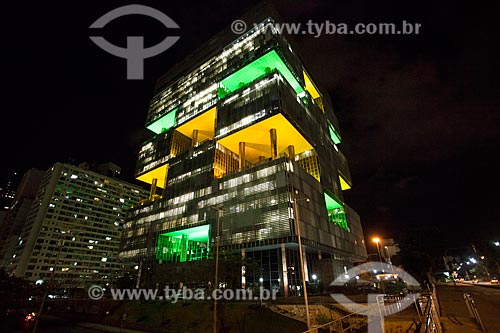  View of build of the PETROBRAS headquarters at night  - Rio de Janeiro city - Rio de Janeiro state (RJ) - Brazil