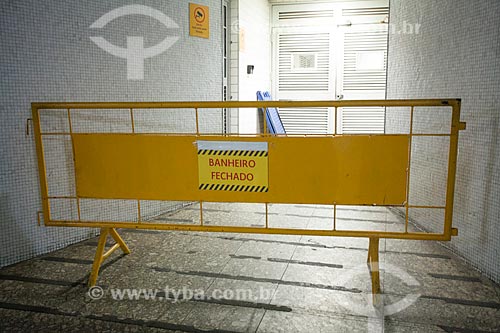  Closed bathroom for maintenance - Botafogo Station of Rio Subway  - Rio de Janeiro city - Rio de Janeiro state (RJ) - Brazil