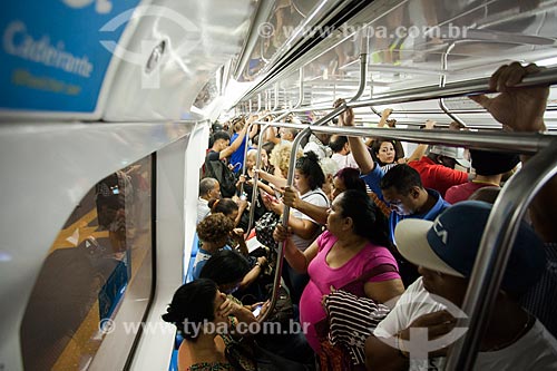  Inside of subway during the traffic rush hour  - Rio de Janeiro city - Rio de Janeiro state (RJ) - Brazil