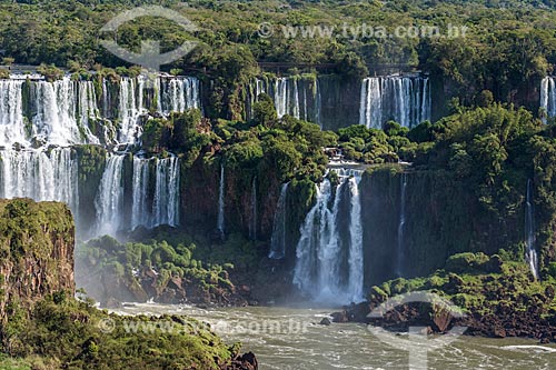  View of the Iguassu Waterfalls - Iguassu National Park  - Foz do Iguacu city - Parana state (PR) - Brazil