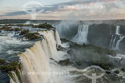  View of the Iguassu Waterfalls - Iguassu National Park  - Foz do Iguacu city - Parana state (PR) - Brazil