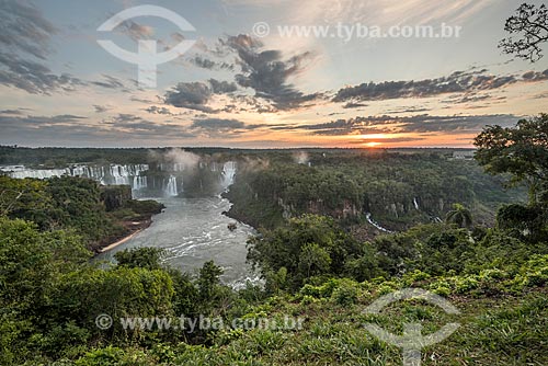  View of the Iguassu Waterfalls - Iguassu National Park during the sunset  - Foz do Iguacu city - Parana state (PR) - Brazil