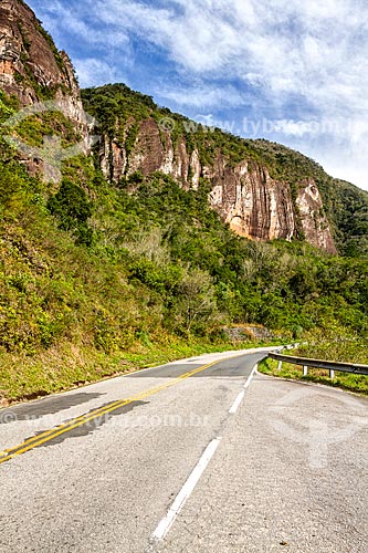  Snippet of the SC-390 Highway - old SC-438  - Lauro Muller city - Santa Catarina state (SC) - Brazil