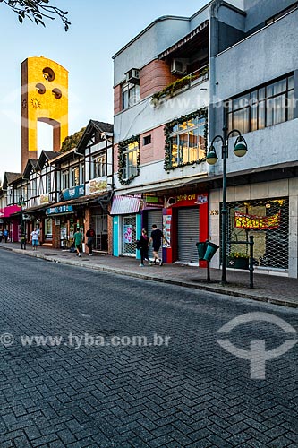  Stores - November 15 Street with the belfry of the Saint Paul Apostle Cathedral in the background  - Blumenau city - Santa Catarina state (SC) - Brazil