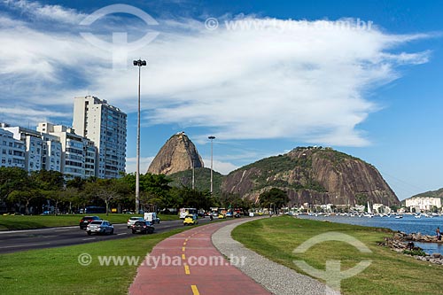  View of Infante Dom Henrique Avenue from Botafogo Beach with the sugarloaf in the background  - Rio de Janeiro city - Rio de Janeiro state (RJ) - Brazil