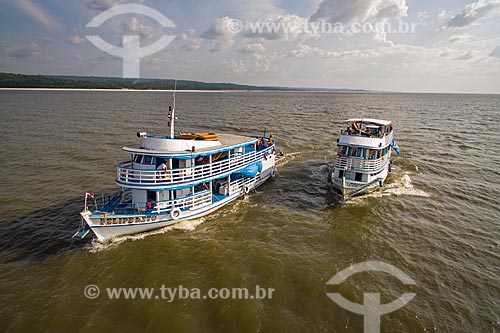  Aerial photo of the chalanas - regional boat - Tapajos River  - Santarem city - Para state (PA) - Brazil