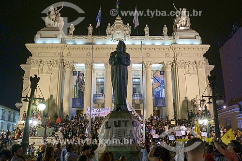  Manifestation opposite to Legislative Assembly of the State of Rio de Janeiro (ALERJ) after the fire of great proportions - National Museum - old Sao Cristovao Palace  - Rio de Janeiro city - Rio de Janeiro state (RJ) - Brazil