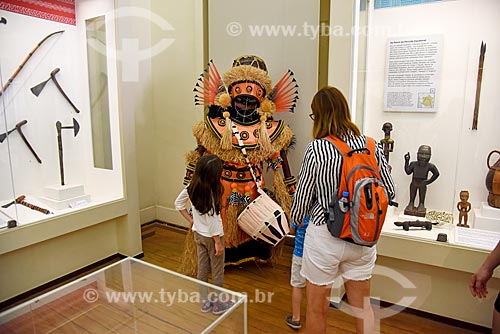  Girl interacting with exhibition Africa - past and present - on exhibit - National Museum - old Sao Cristovao Palace  - Rio de Janeiro city - Rio de Janeiro state (RJ) - Brazil