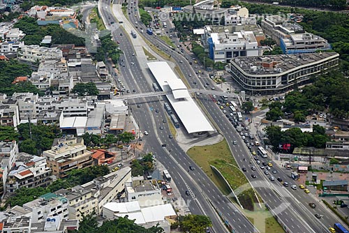  Aerial photo of the Armando Lombardi Avenue with the Station of BRT Transoeste - Jardim Oceanico Station - and Jardim Oceanico Station of Rio Subway  - Rio de Janeiro city - Rio de Janeiro state (RJ) - Brazil