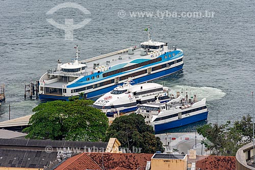  Top view of the Station Waterway Praca XV with barges that makes crossing between Rio de Janeiro and Niteroi  - Rio de Janeiro city - Rio de Janeiro state (RJ) - Brazil