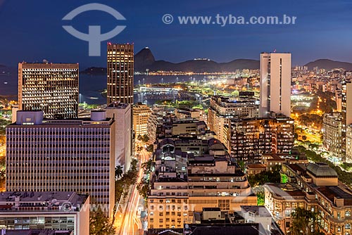  Top view of the buildings from the city center of Rio de Janeiro with the Sugarloaf in the background during the nightfall  - Rio de Janeiro city - Rio de Janeiro state (RJ) - Brazil
