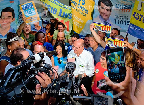  Geraldo Alckmin - presidential candidate for the Brazilian Social Democracy Party (PSDB) - and Lu Alckmin - Madureira Great Market (1959) - also known as Mercadao de Madureira  - Rio de Janeiro city - Rio de Janeiro state (RJ) - Brazil