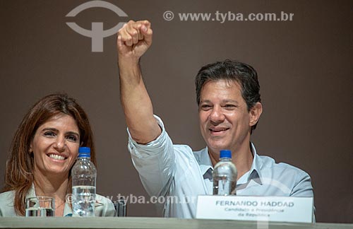  Ana Estela and Fernando Haddad - presidential candidate for the  Workers Party (PT) - during a debate at the Rio de Janeiro Engineering Club  - Rio de Janeiro city - Rio de Janeiro state (RJ) - Brazil