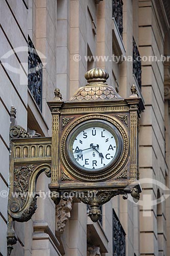  Detail of Sul America Insurance street clock - Building Galeria SulAmerica  - Rio de Janeiro city - Rio de Janeiro state (RJ) - Brazil