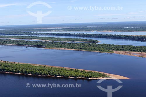  Aerial photo of the Negro River near to Anavilhanas National Park  - Manaus city - Amazonas state (AM) - Brazil