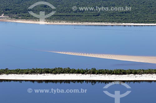  Aerial photo of the Negro River near to Anavilhanas National Park  - Manaus city - Amazonas state (AM) - Brazil