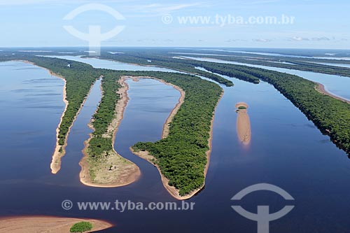  Aerial photo of the Negro River near to Anavilhanas National Park  - Manaus city - Amazonas state (AM) - Brazil