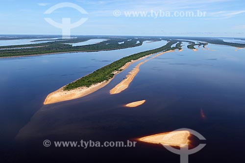  Aerial photo of the Negro River near to Anavilhanas National Park  - Manaus city - Amazonas state (AM) - Brazil