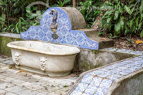  Fountain with panel of tiles near to Cascatinha Taunay (Cascade Taunay)  - Rio de Janeiro city - Rio de Janeiro state (RJ) - Brazil