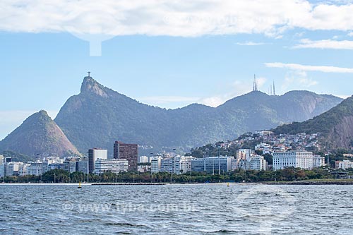  View of Flamengo neighborhood waterfront from Guanabara Bay with the Christ the Redeemer - to the left - and the Sumare Mountain - to the right  - Rio de Janeiro city - Rio de Janeiro state (RJ) - Brazil