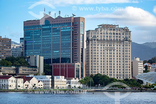  View of the Business Center RB1 - to the left - with the Joseph Gire Building (1929) - also known as A Noite Building - to the right - from Guanabara Bay  - Rio de Janeiro city - Rio de Janeiro state (RJ) - Brazil