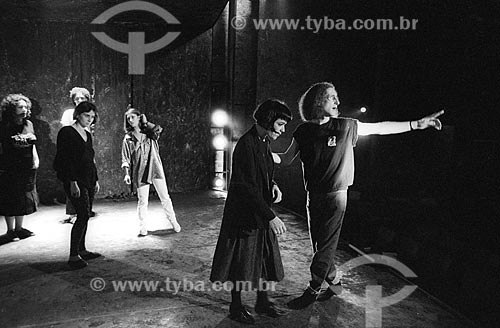  Gerald Thomas rehearsing theater piece - 90s  - Rio de Janeiro city - Rio de Janeiro state (RJ) - Brazil