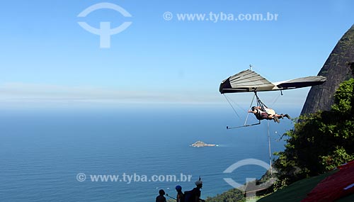  Hang glider take-off from Pedra Bonita (Bonita Stone)/Pepino ramp  - Rio de Janeiro city - Rio de Janeiro state (RJ) - Brazil