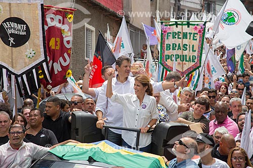  Fernando Haddad - presidential candidate for the Workers Party (PT) - during motorcade - slum of Heliopolis  - Sao Paulo city - Sao Paulo state (SP) - Brazil