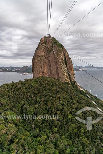  View of Sugarloaf during crossing between the Urca Mountain  - Rio de Janeiro city - Rio de Janeiro state (RJ) - Brazil