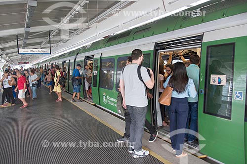  Passengers boarding - station of Fortaleza Subway  - Fortaleza city - Ceara state (CE) - Brazil
