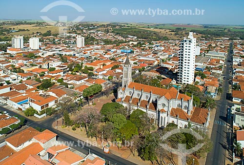  Picture taken with drone of the Taquaritinga city with the Saint Sebastian Mother Church  - Taquaritinga city - Sao Paulo state (SP) - Brazil