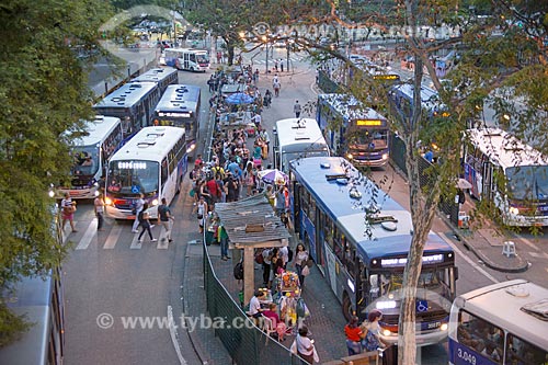  Traffic - Armenia Metropolitan Bus Terminal during the nightfall  - Sao Paulo city - Sao Paulo state (SP) - Brazil