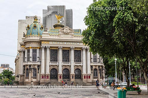  Facade of the Municipal Theater of Rio de Janeiro (1909) from Cinelandia Square  - Rio de Janeiro city - Rio de Janeiro state (RJ) - Brazil